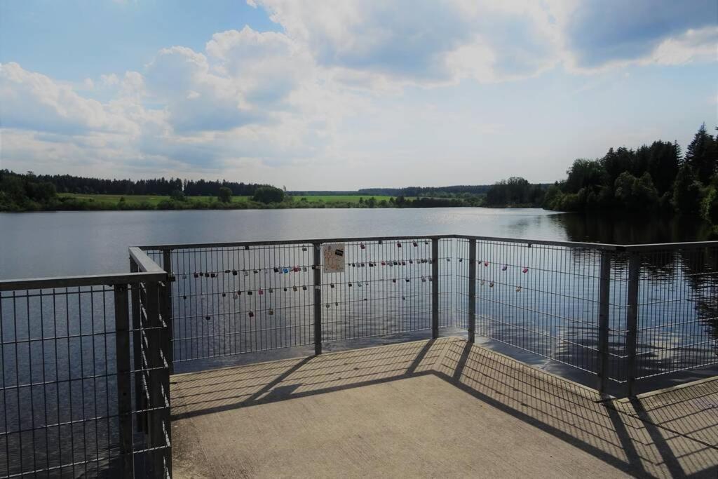 Modernes Apartment Mit Traumhaftem Blick Ins Gruene Bräunlingen Exterior foto